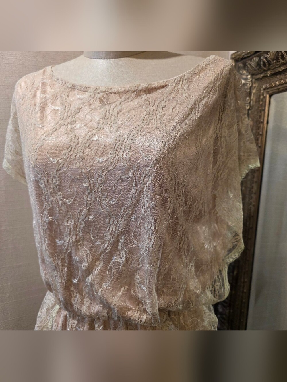 VTG 60s/70s Era. Cream Mini Dress w/ Sheer Lace Overlay. Sz Small - Picture 2 of 8